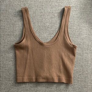 brown ribbed cropped tank top